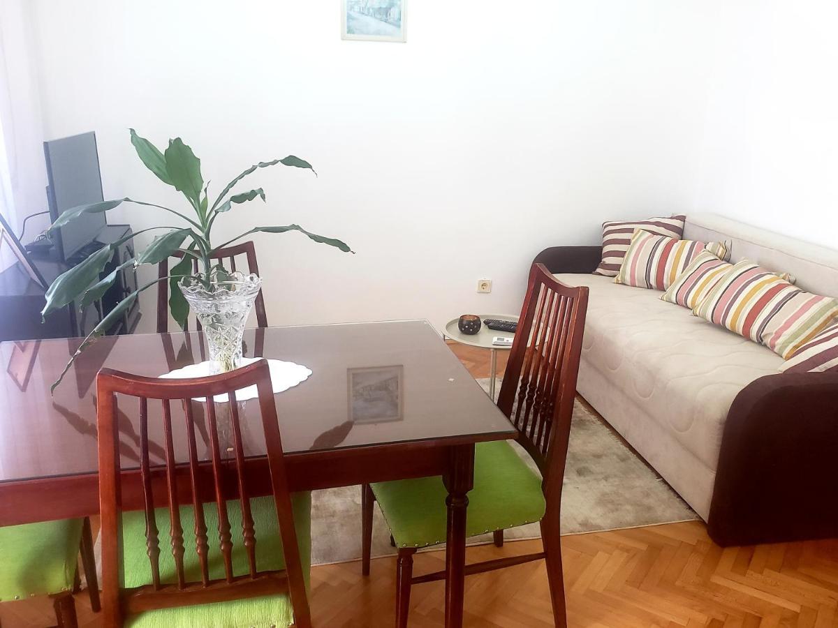 Apartment Bina Тиват Екстер'єр фото