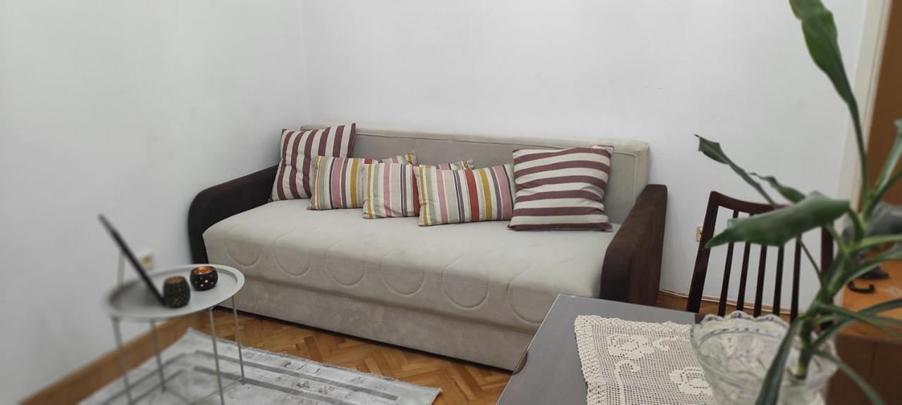 Apartment Bina Тиват Екстер'єр фото