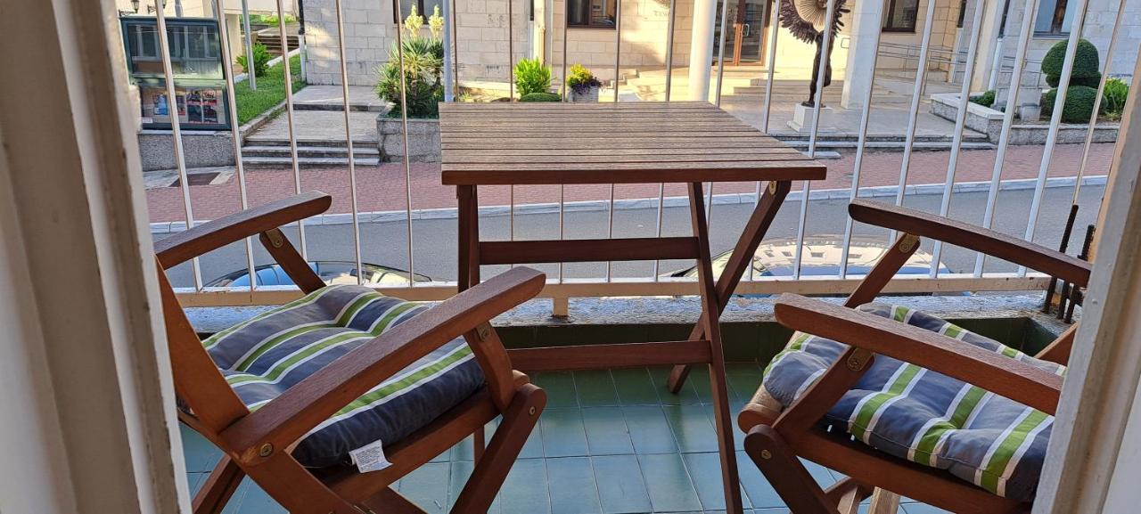Apartment Bina Тиват Екстер'єр фото