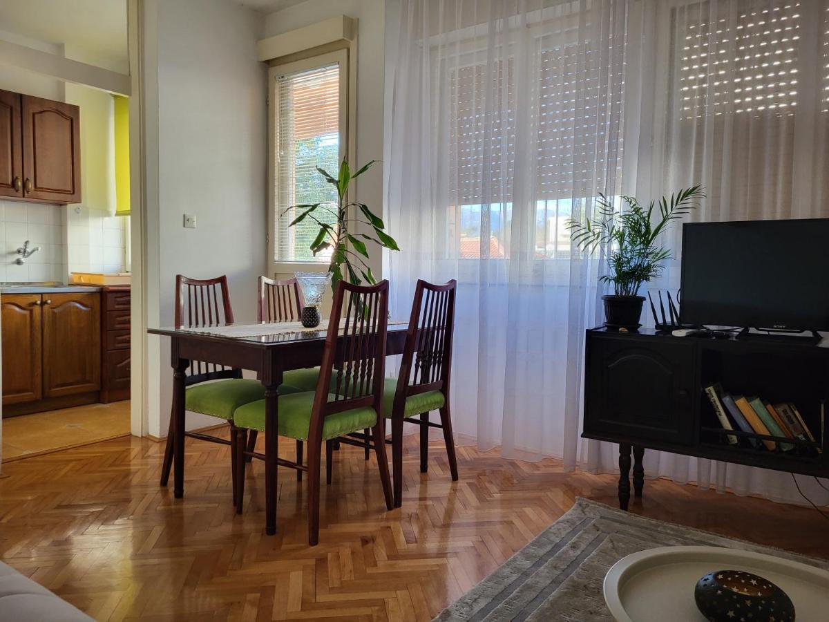 Apartment Bina Тиват Екстер'єр фото